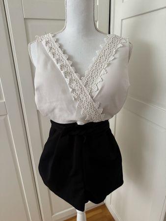 Sommerlicher eleganter Jumpsuit, schwarz/weiss, Grösse S/M