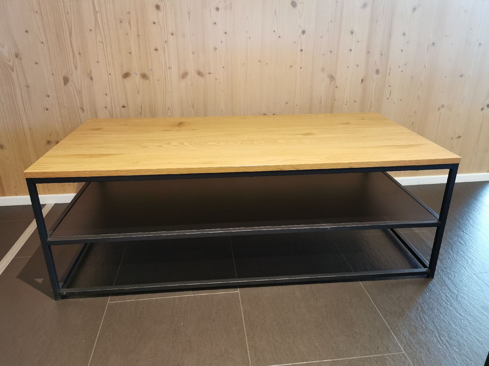 Tische: Neuwertiger Coachtisch – Neu (gemäss Beschreibung) aus Menznau von Bijou30