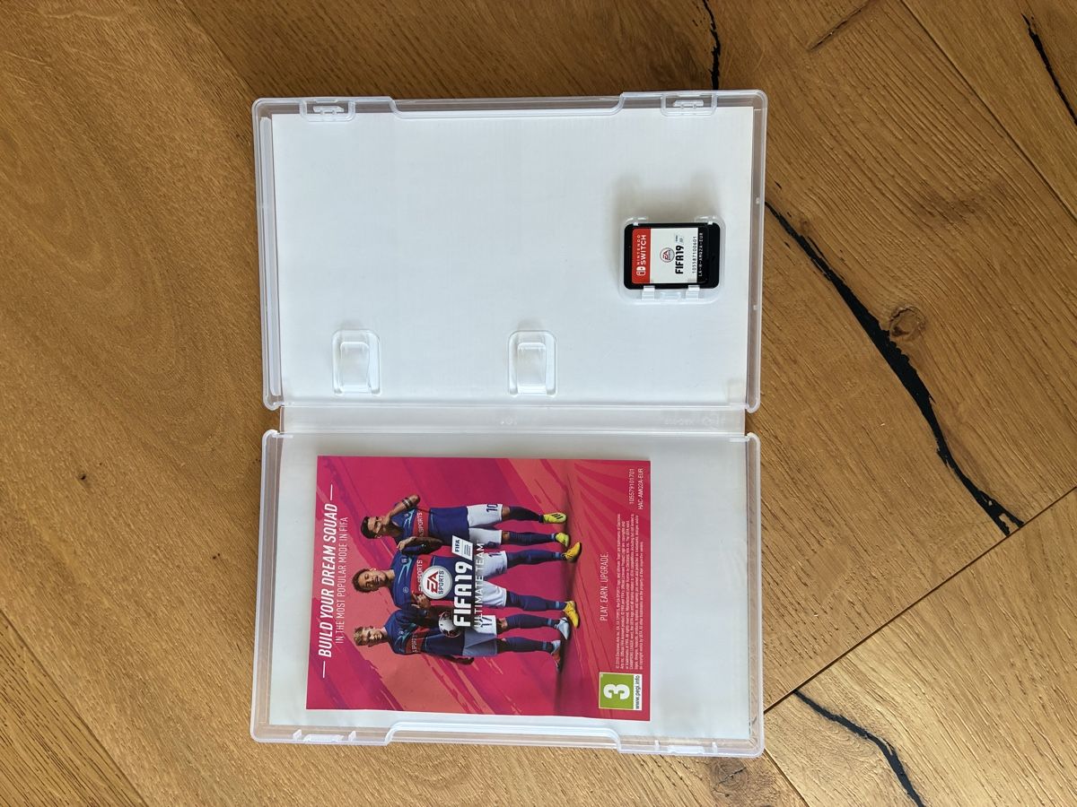 Nintendo Giochi: FIFA 19 für Nintendo Switch – Nuovo (secondo la descrizione) da Zwingen venduto da lar_m9ng 2