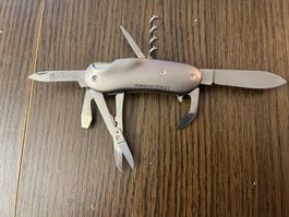 neuwertiges Wenger Porsche Design Messer