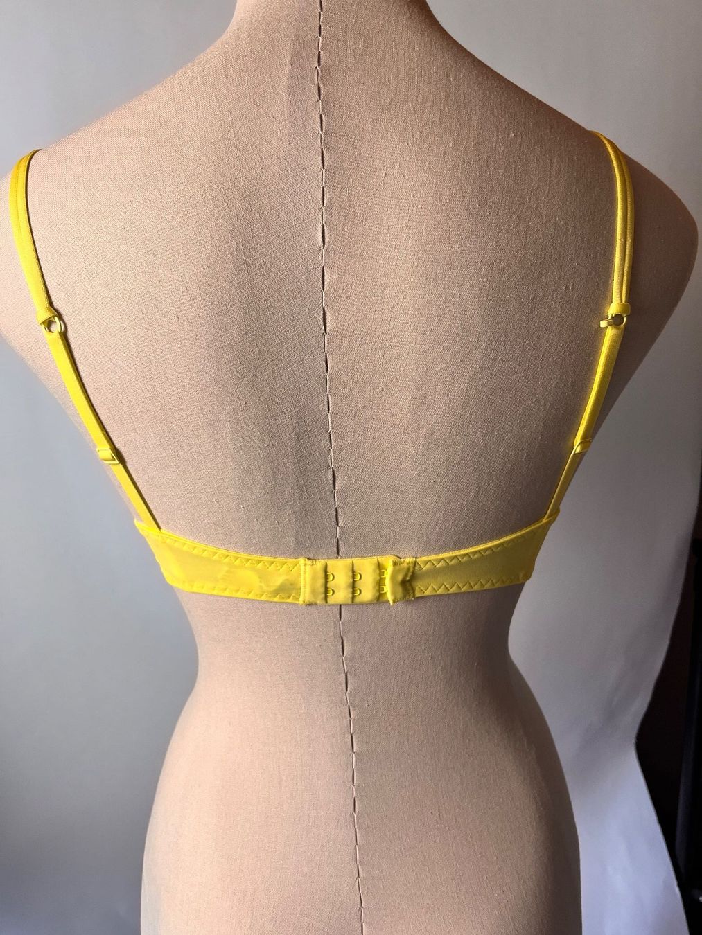 Autres dessous: Push-Up-BH, SIMONE PERELE, Grösse 65 D – Neuf avec emballage d'origine à Rudolfstetten par gst_g7xl 2