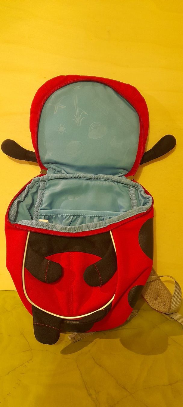 Affenzahn Borse & Zaini: Kinderrucksack Marienkäfer Affenzahn – Usato da Dietlikon venduto da Asienka 1