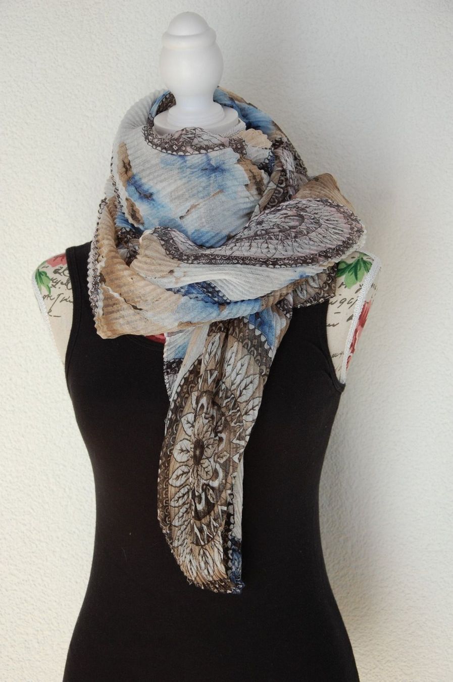 Foulard & Sciarpe: feiner Schal/Tuch – Usato da Langenthal venduto da blueskye01 8