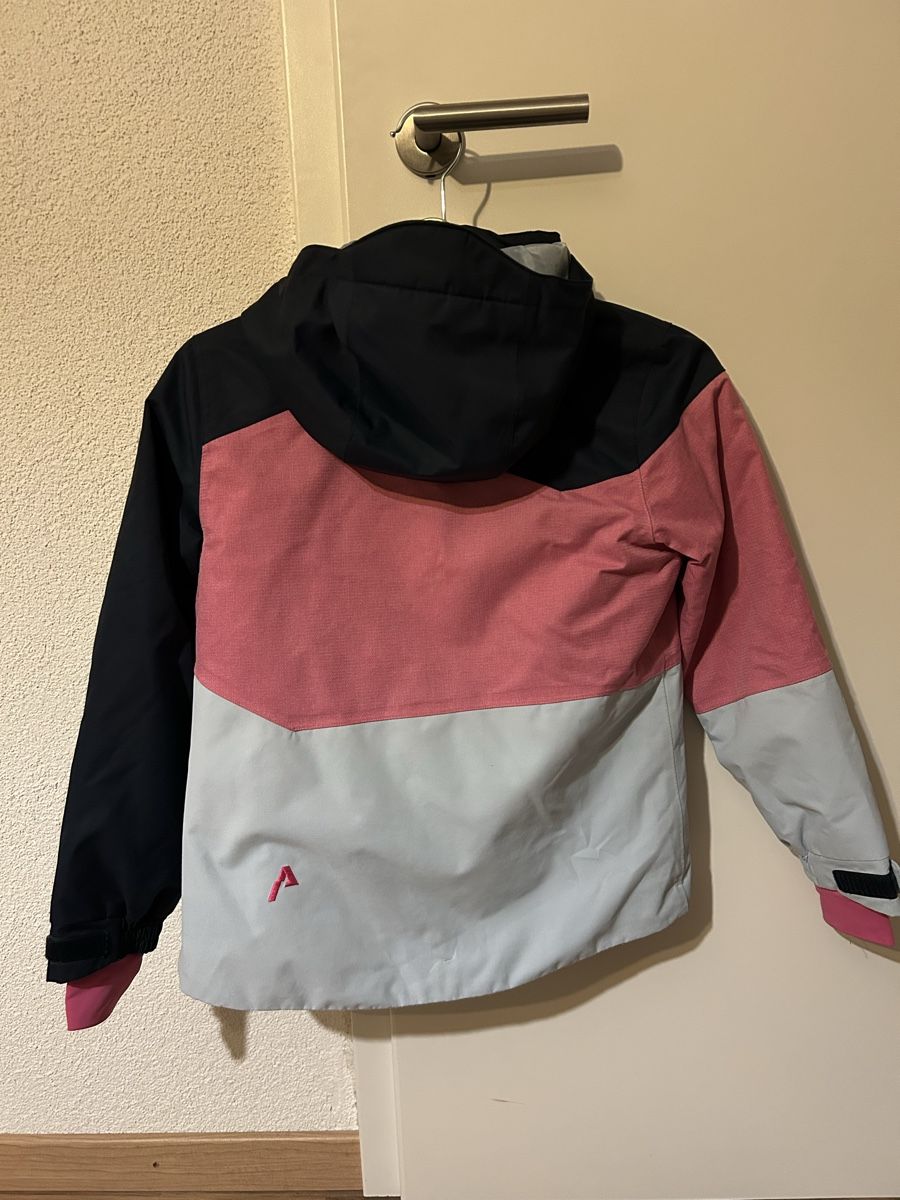 Albright Giacche & Cappotti: Winterjacke Albright, Gr. 140, Mädchen – Usato da Mümliswil venduto da dan_ckw8 1