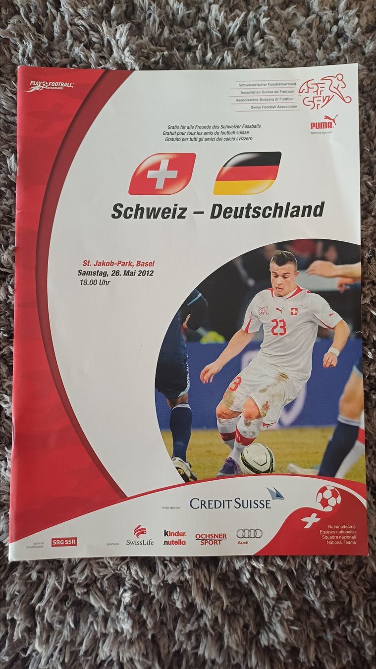 Riviste & Magazine: Matchprogramm Schweiz-Deutschland 2012 in Basel – Usato da Uznach venduto da DeNois