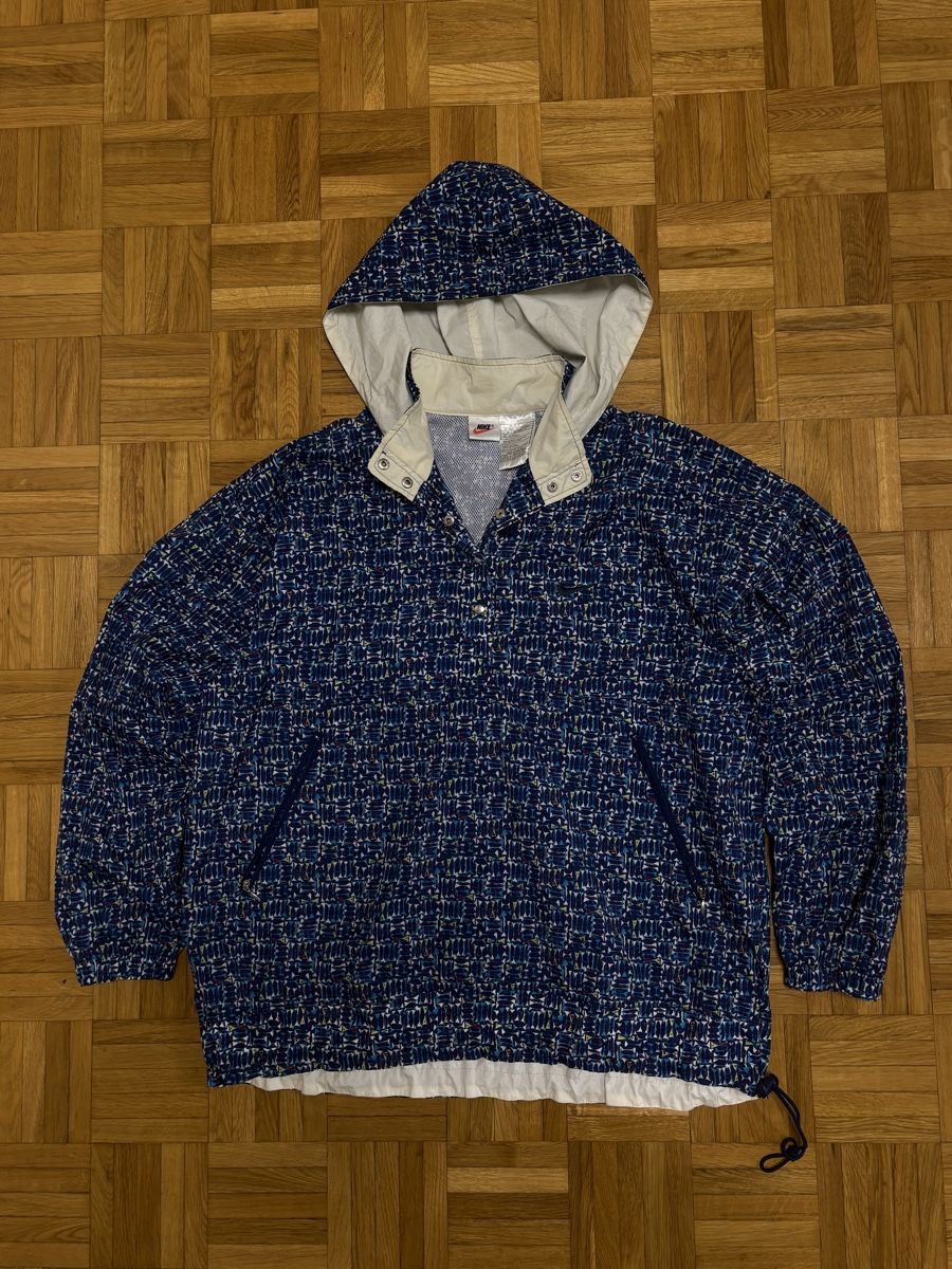 Nike Jacken: Vintage Nike Jacke – Gebraucht aus Zürich von ize_rn9v