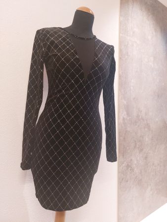 Amisu Kleid, Schwarz, Grösse 34, Neuwertig, für den Winter