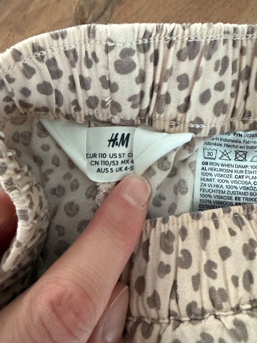 H&M Pantaloni: Hose von H&M, Grösse 110 – Nuovo (secondo la descrizione) da Haslen AI venduto da s176 2
