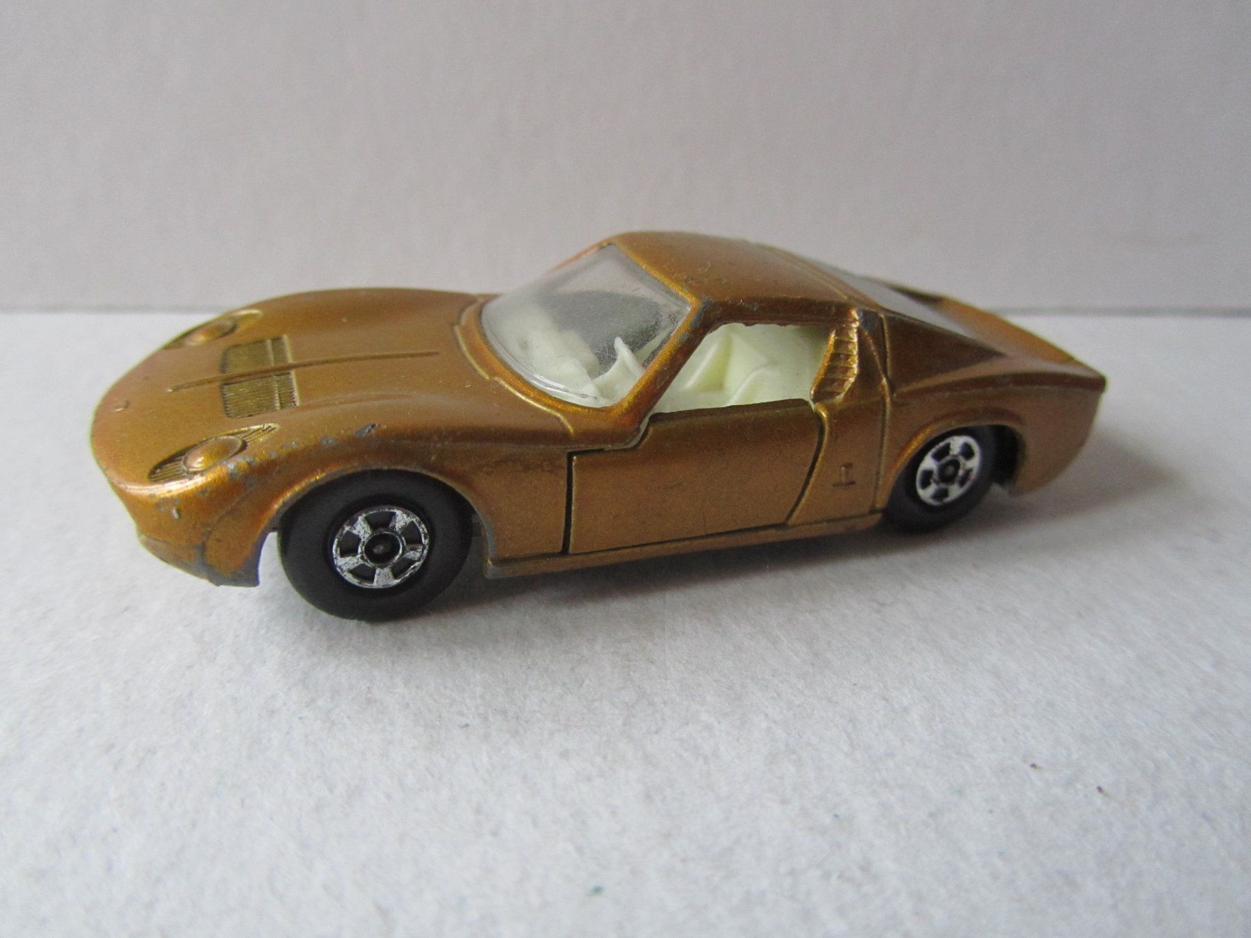 Matchbox Modellini d'auto: Lamborghini Miura, Matchbox Superfast, Nr. 33A – Usato da Weiningen ZH venduto da dietsch57