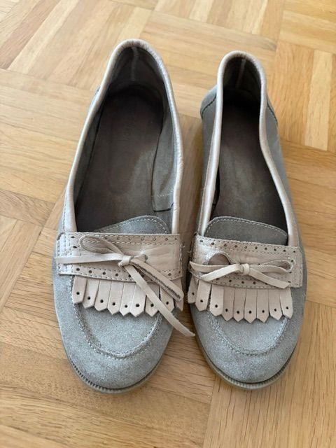 Maddison Scarpe da donna: Moccasins "maddison" Gr. 40 beige – Usato da Walenstadt venduto da ricamul