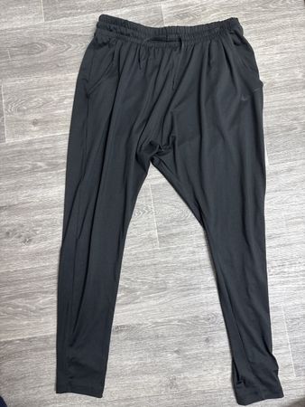 Jogging Nike taille S