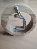 Holzbild mit Figur Deko Skulptur