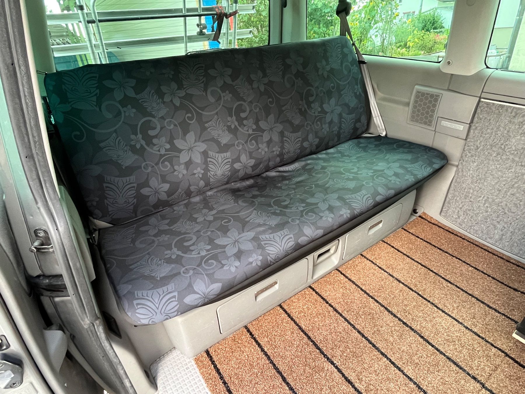 Veicoli da campeggio: VW T4 Multivan Sitzüberzüge – Usato da Lengnau BE venduto da machete 4