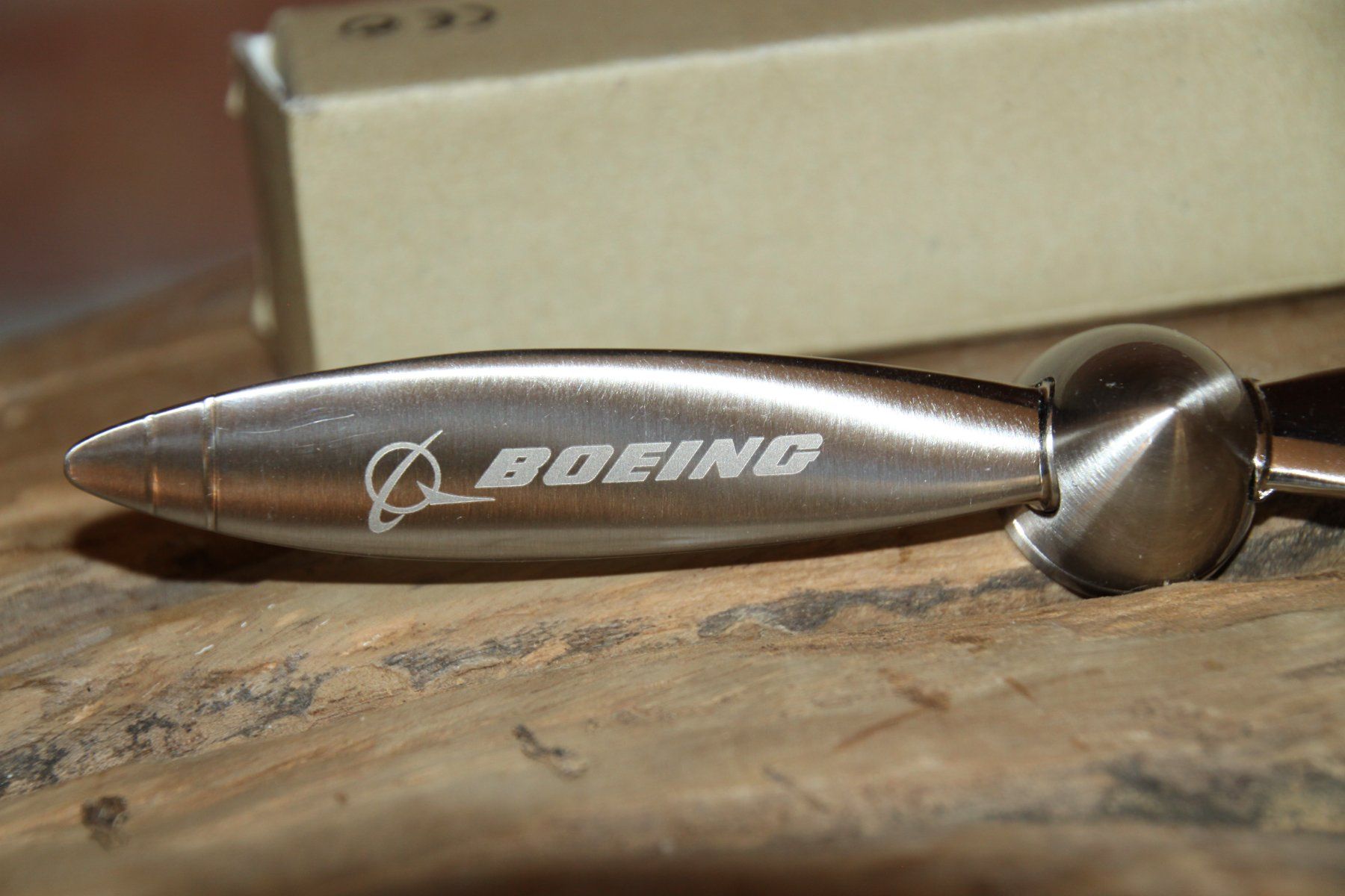 Kit di modellismo & Modellini statici: Original Boeing Propeller Briefbeschwerer Metall Aviation – Nuovo (secondo la descrizione) da Wangen an der Aare venduto da RareAndLimited