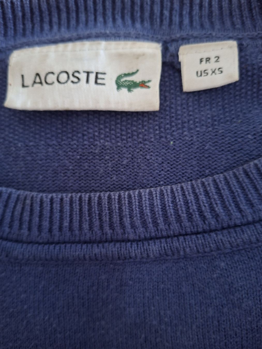 Lacoste Maglioni & Felpe: Pull Lacoste bleu marine, Taille XS, – Usato da Renens VD venduto da ser_j2fn 2