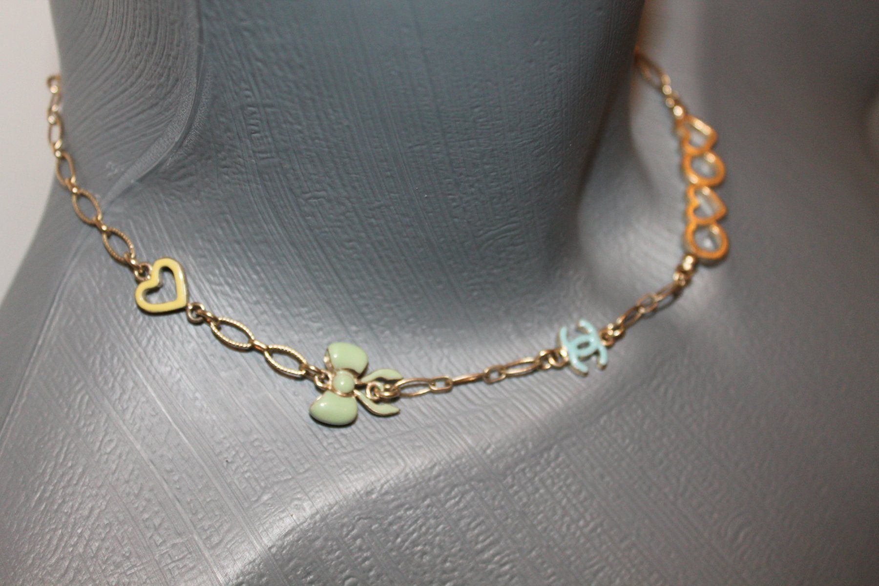 Chanel Catenine: Chanel Coco Hals Kette Collier Sommer – Usato da Wängi venduto da Pambola 2