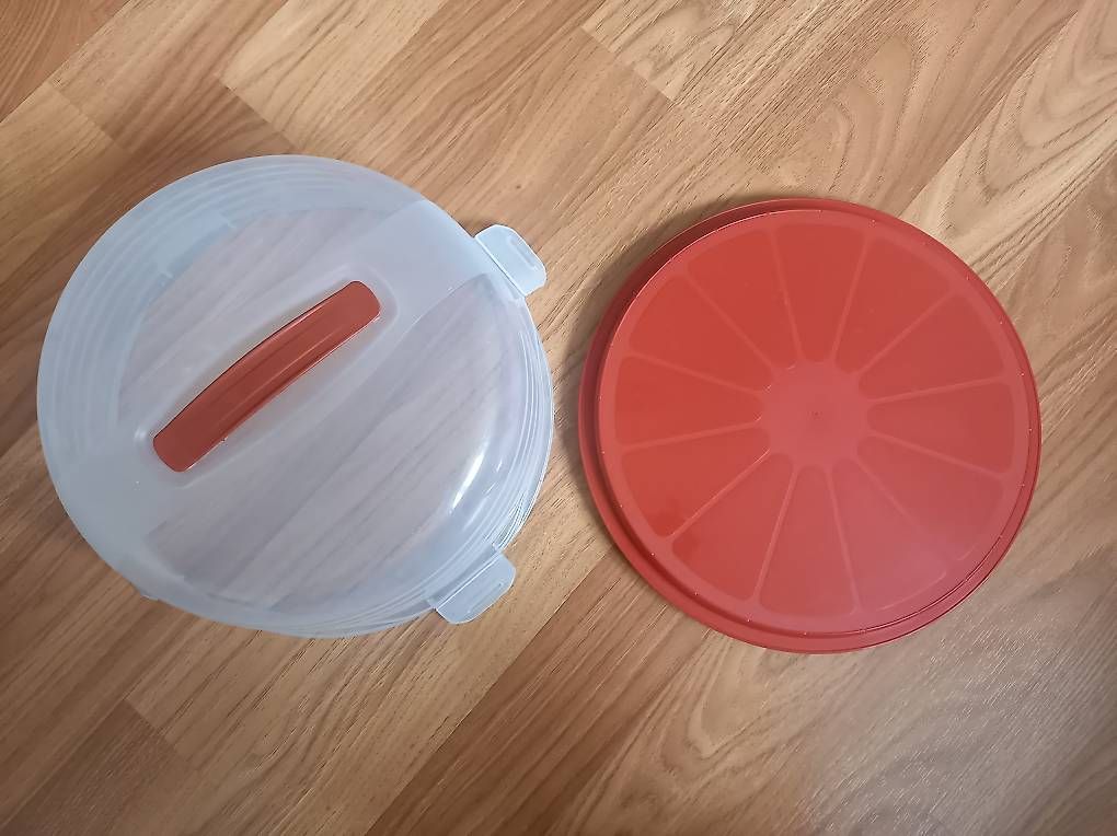 Contenitori & Simili: Kuchentransportbox rot – Usato da Roggliswil venduto da peterg93 2