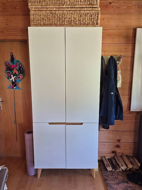 Armadi: Kleiderschrank – Usato da Susten venduto da Kht_formidable