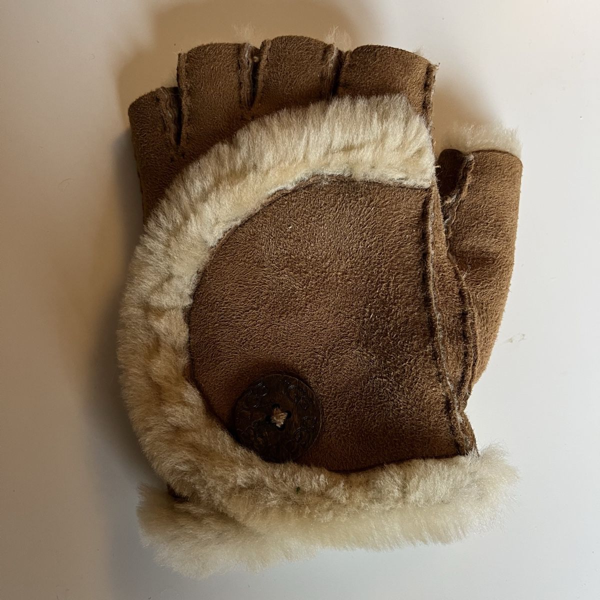 Ugg Handschuhe & Handstulpen: Ugg Handschuhe – Neu (gemäss Beschreibung) aus Spiez von sophiiiiemariie4 3
