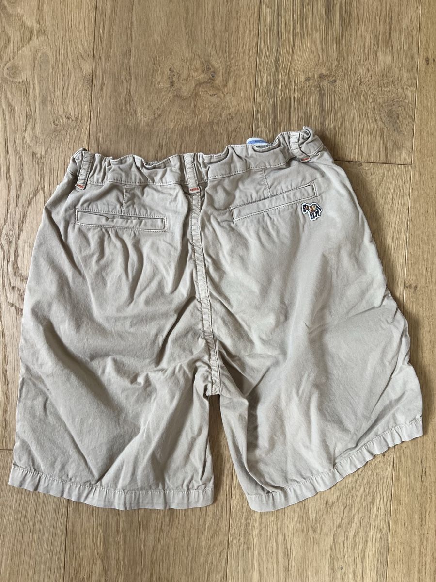 Paul Smith Pantalons: Shorts von Paul Smith – D'occasion à Rorschach par ivi7764 1