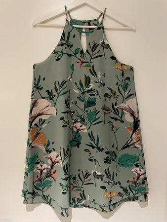 Blumiges Sommerkleid