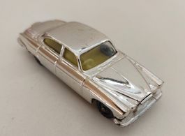 Husky Jaguar MK 10 MADE IN GB ANTIK 1:66
