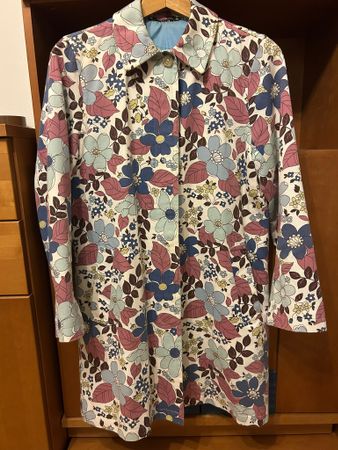 Wunderschöner Kurzmantel / Trenchcoat – Gr. 38 Blumen-Print