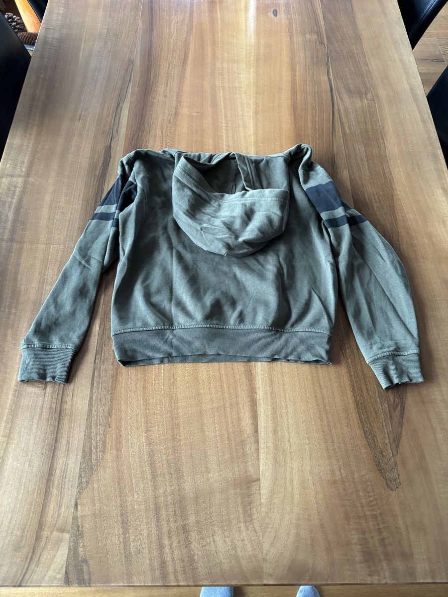 H&M Maglioni & Felpe: H&M Kapuzenpullover – Usato da Seewen venduto da dvh05 1