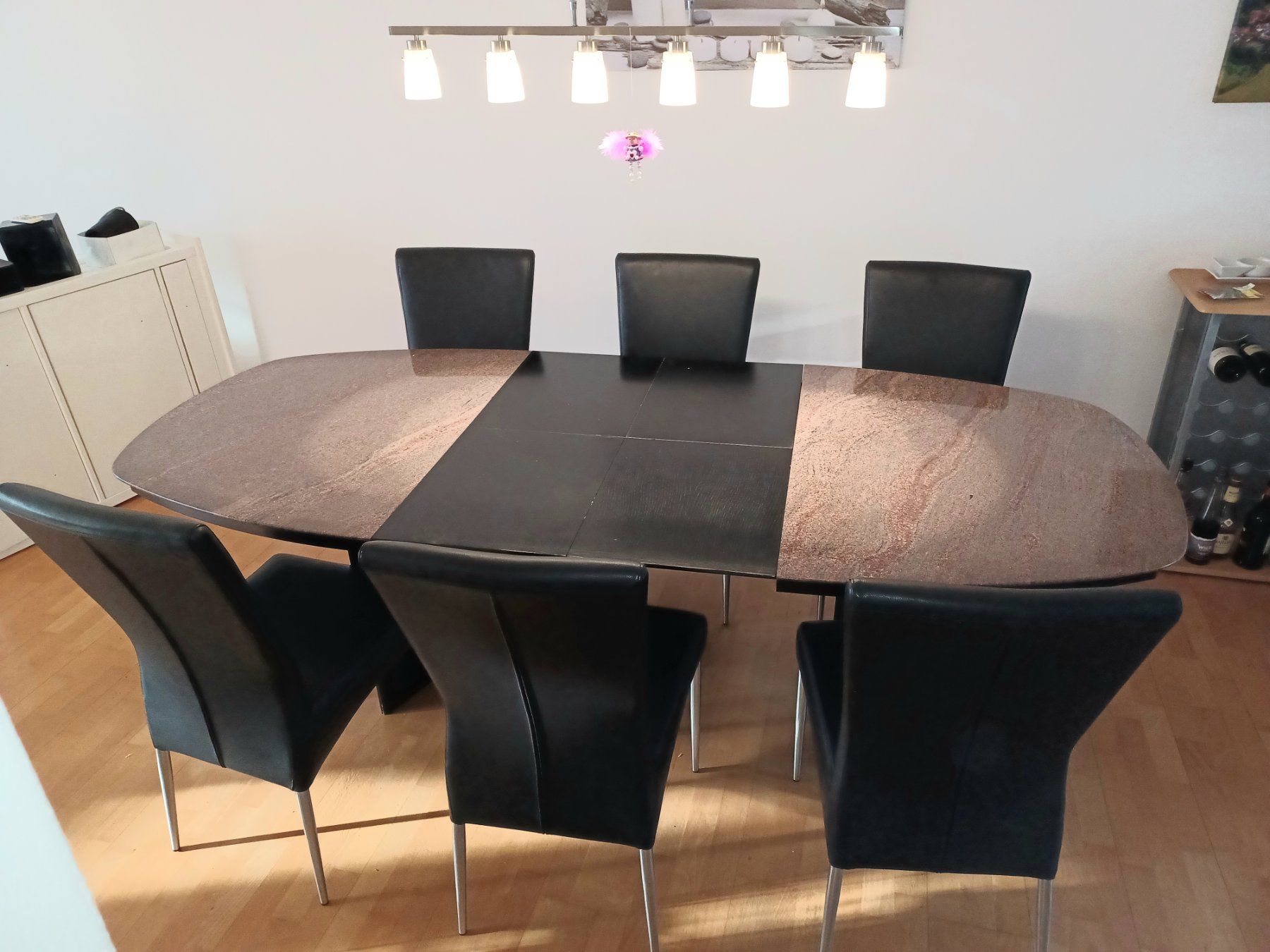 Set di tavolo e panche: Esstisch mit Granit/Holzplatte und 6 Stühle – Usato da Rieden SG venduto da User6 2