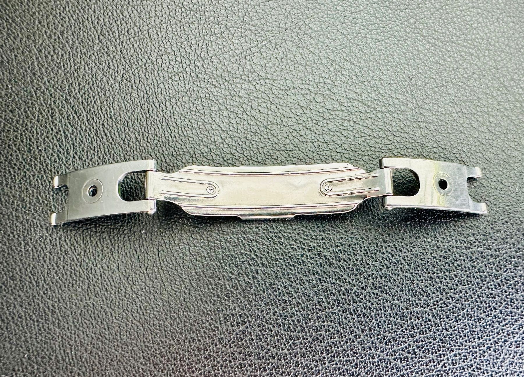 Cartier Montres: CARTIER - FERMOIR – D'occasion à Conthey par advisia 1