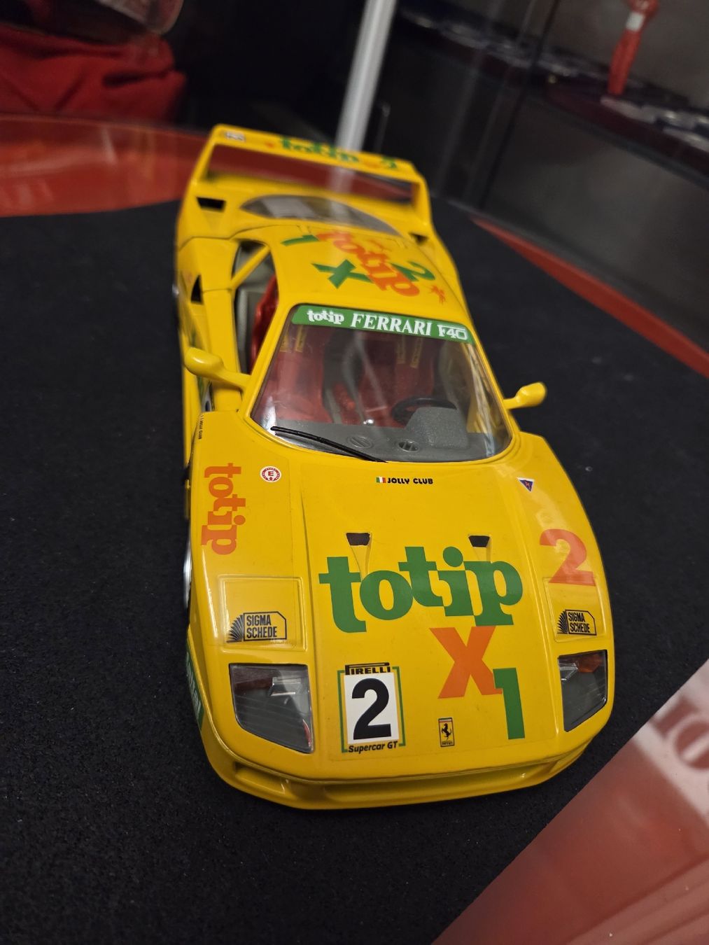 Bburago Modellini d'auto: Ferrari F40 1987 – Usato da Wetzikon ZH venduto da AmacherM