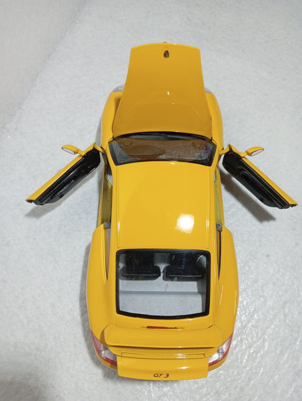 Bburago Modellautos: Porsche Carrera 911  GT3   1987 – Neu (gemäss Beschreibung) aus Huttwil von Secondtrain 8
