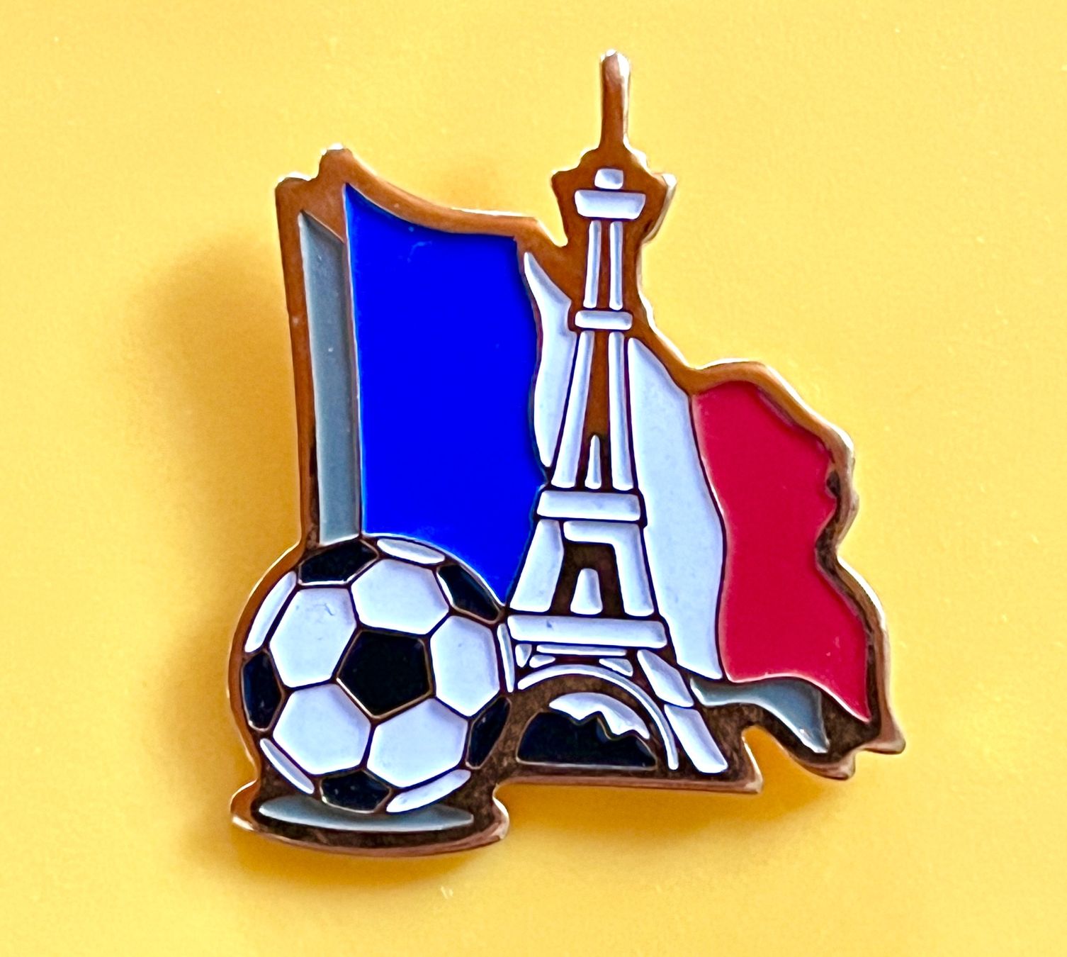 Placchette & Badge: Pin - foot/France – Usato da Renan BE venduto da johncactus