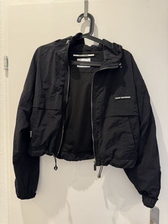 Bershka Jacke Schwarz, Gr. M