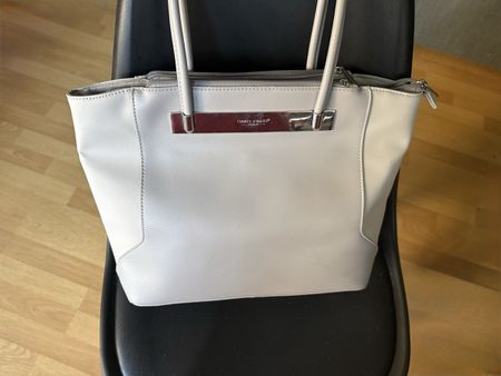 Sac à main David Jones élégant, parfait pour l'été!
