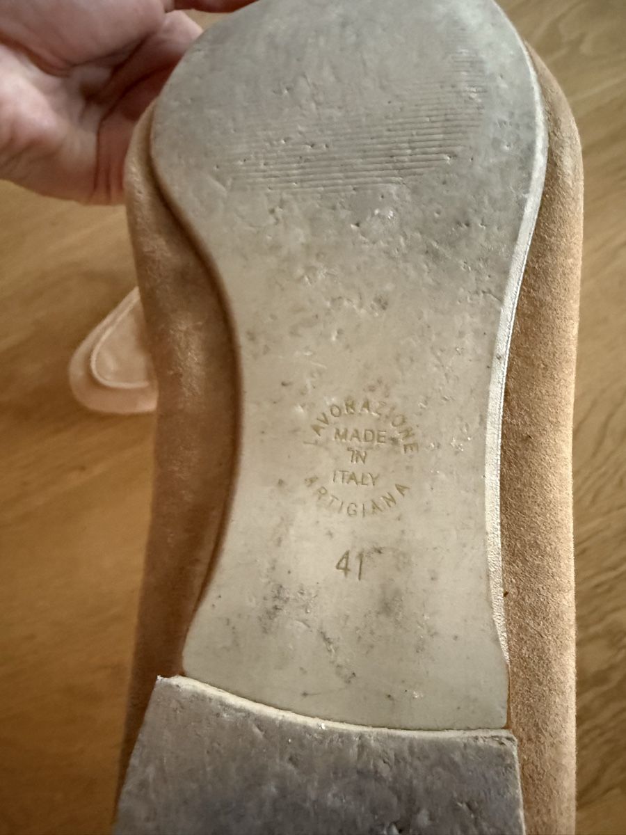 Chaussures femmes: Beige Suede Loafer – D'occasion à Bottmingen par Itsclaire 3