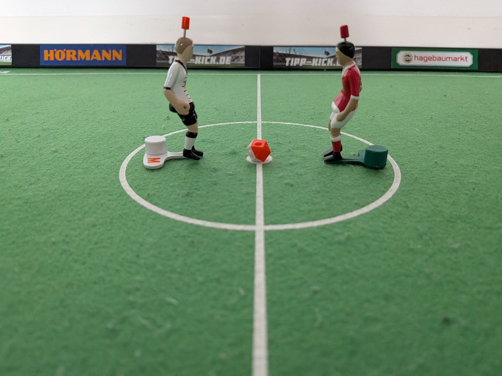 Tipp Kick Giochi: Tipp-Kick Cup - Tischfussball – Usato da Oberrieden venduto da Sjimena