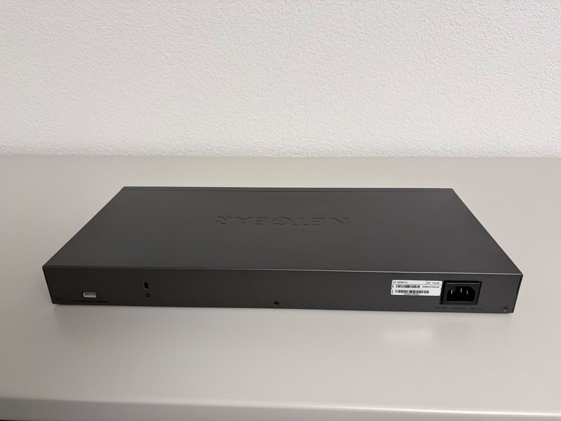 Netgear Hubs & Switches: Netgear XS708T 10Gb Smart Managed Pro Switch – Neuf (Voir description) à Rüti ZH par Gubi9 1