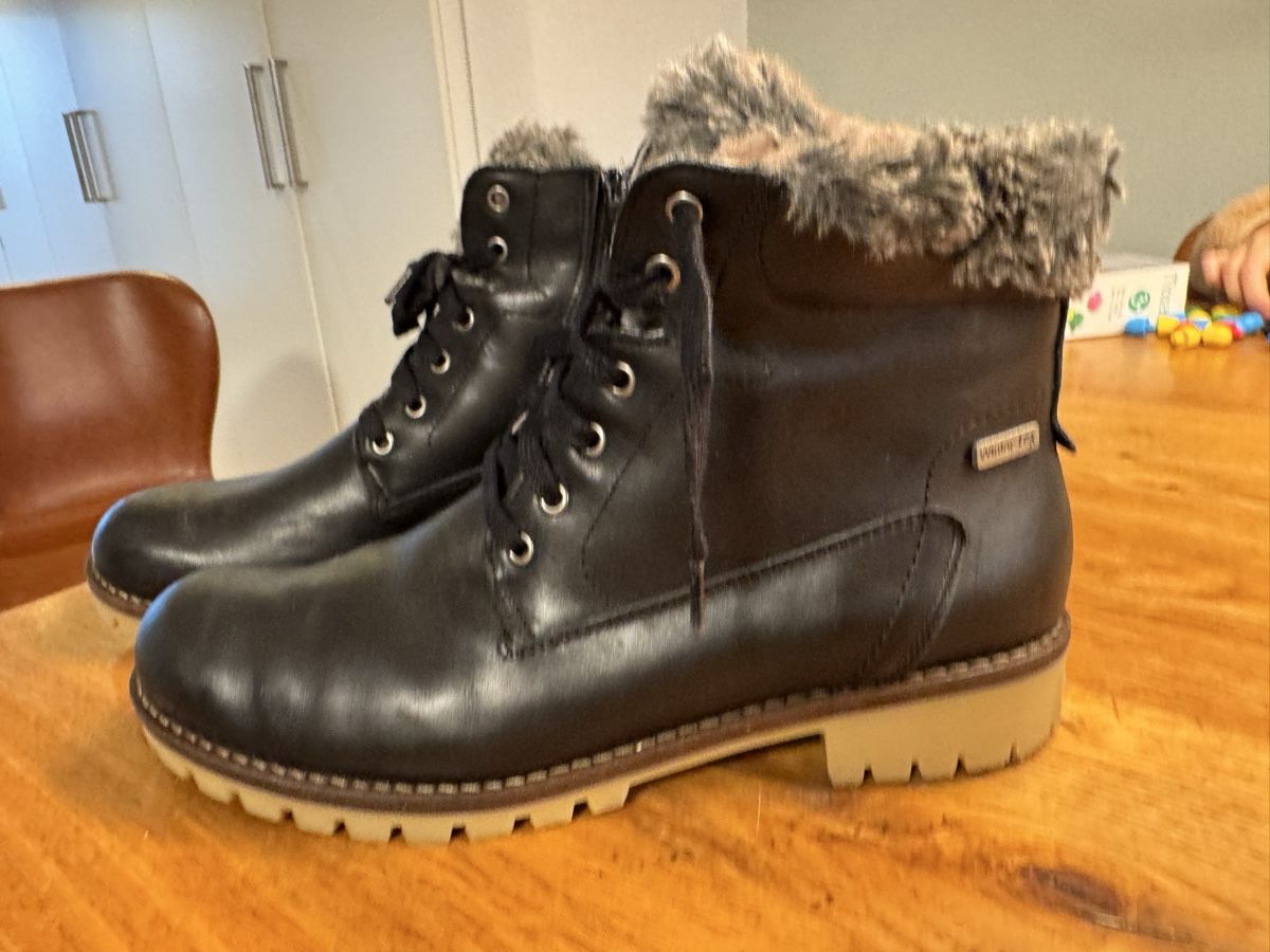 Damenschuhe: Winterstiefel gefüttert Gr. 42 – Gebraucht aus Niederbüren von Oetschli 7