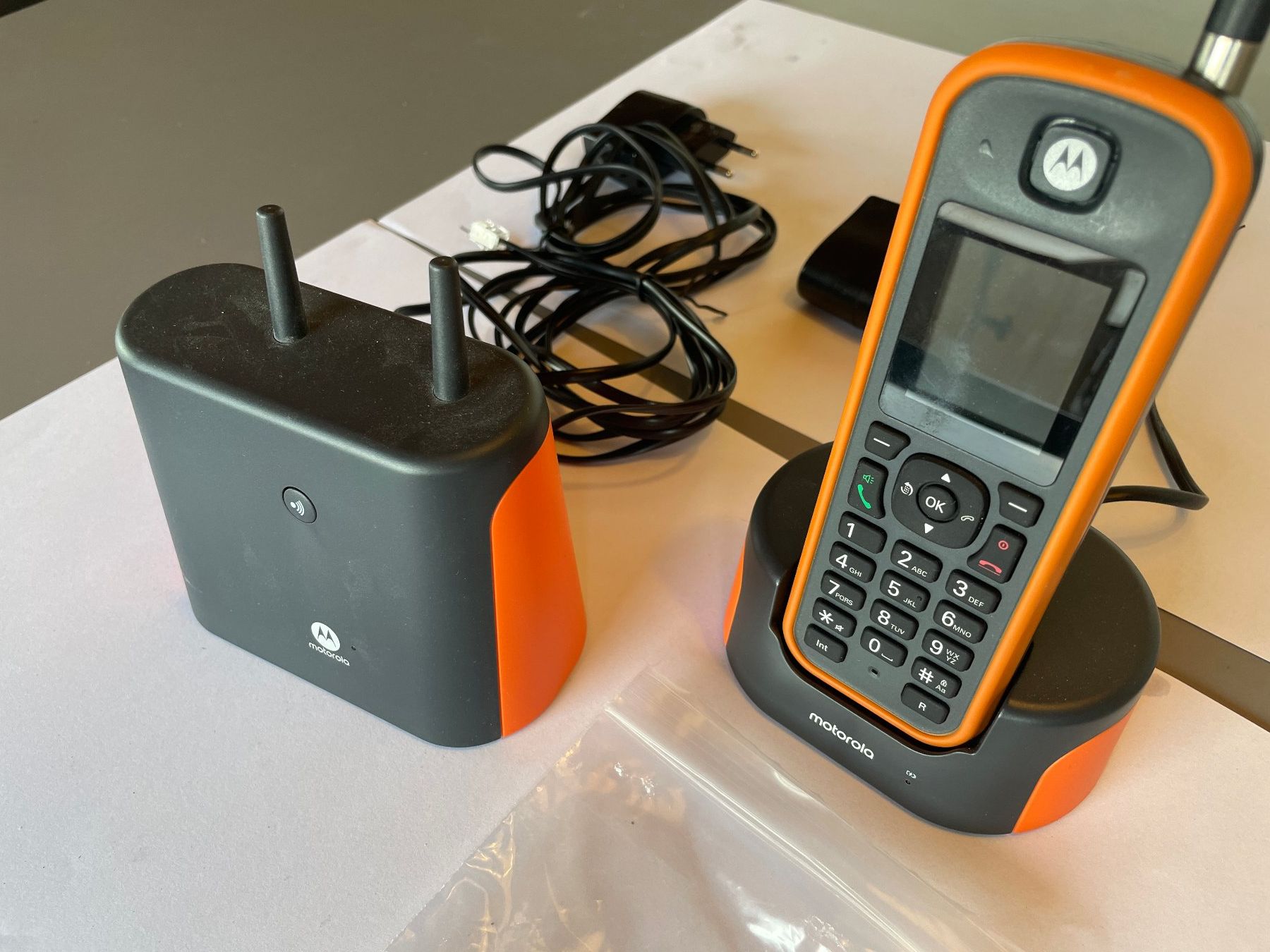 Motorola Telefoni: Festnetztelefon Motorola O211, Outdoor, Pro Version – Usato da Biberstein venduto da Klingklang