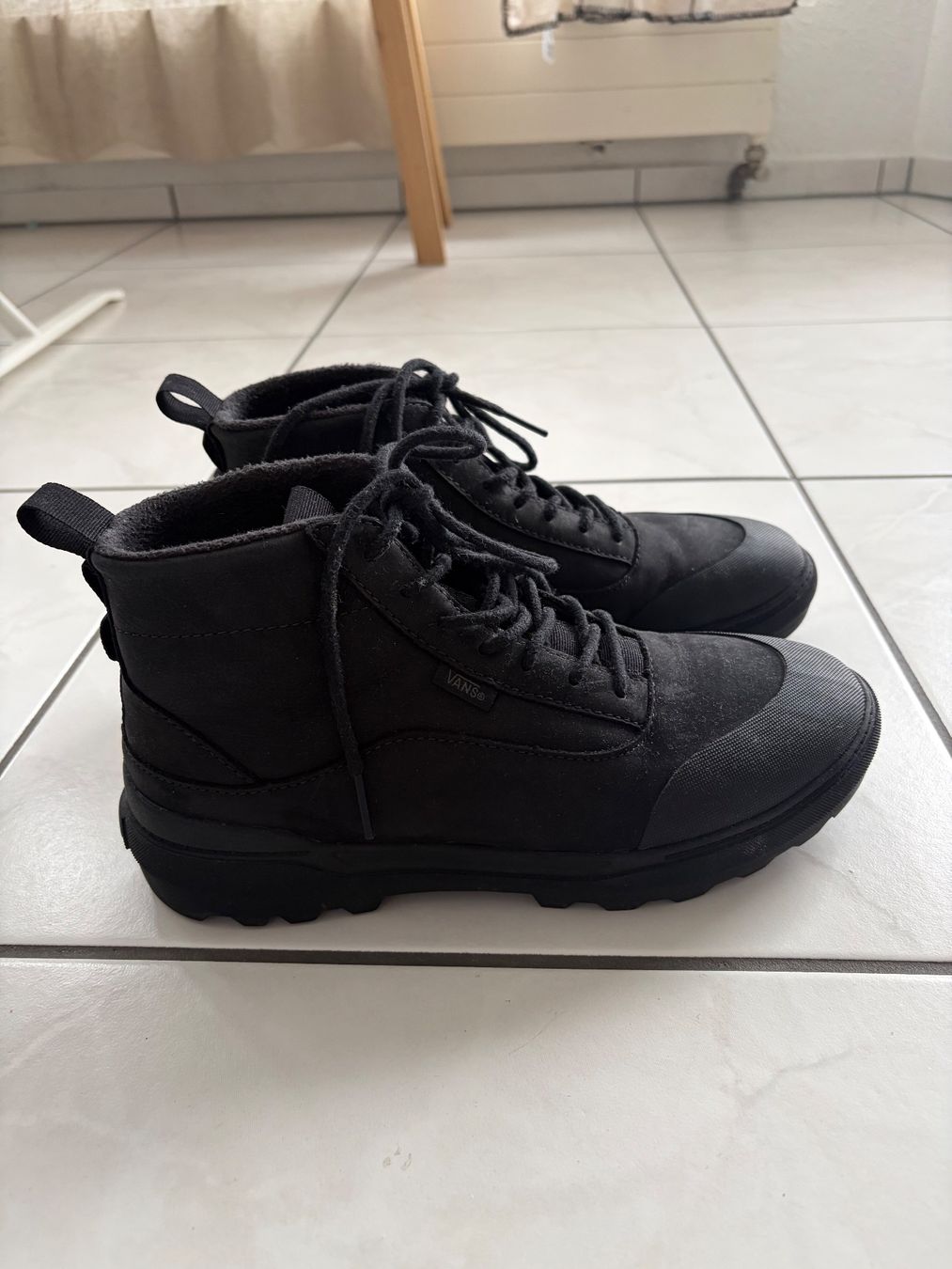 Vans Scarpe da donna: Vans Shoes Gr. 40 – Usato da Hergiswil NW venduto da irinagraf 1