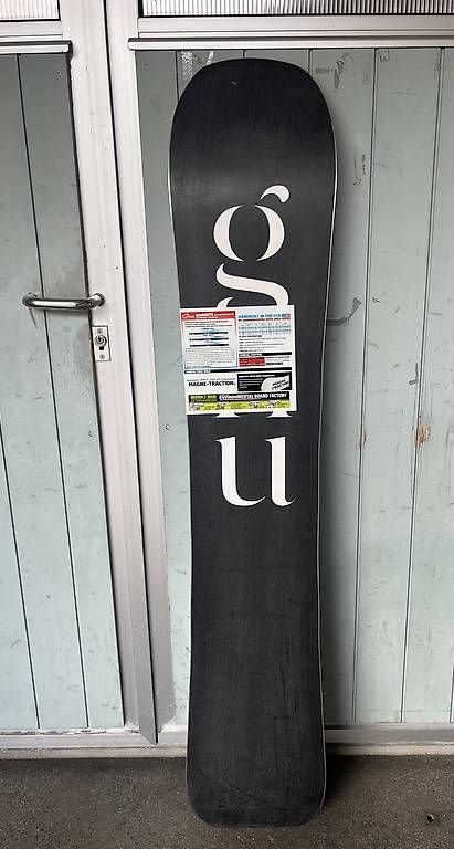 Board: Gnu Barett 152cm Snowboard  – Usato da Gstaad venduto da Pure_Snowboarding 2