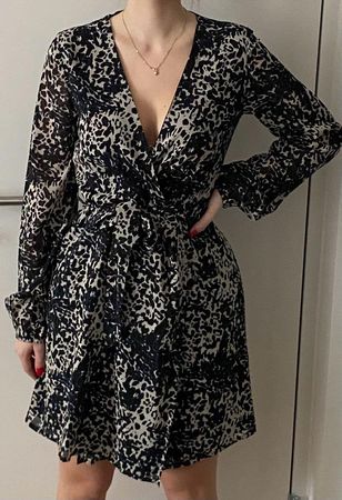Langärmiges Leoparden Kleid