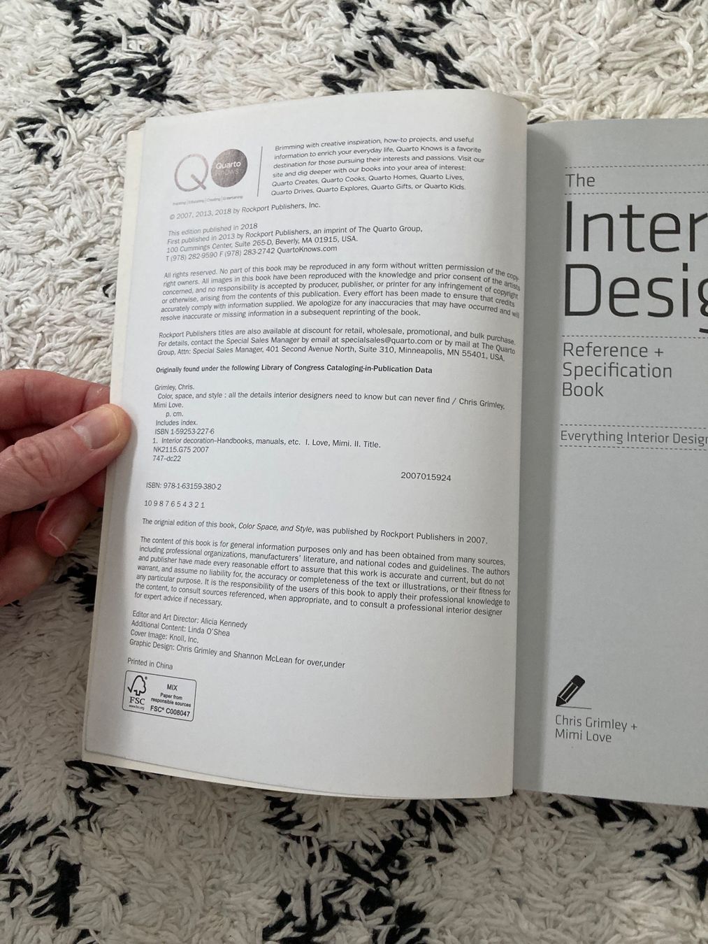 Bücher: The Interior Design Reference Specification Book – Gebraucht aus Zürich von aur_ydw6 1