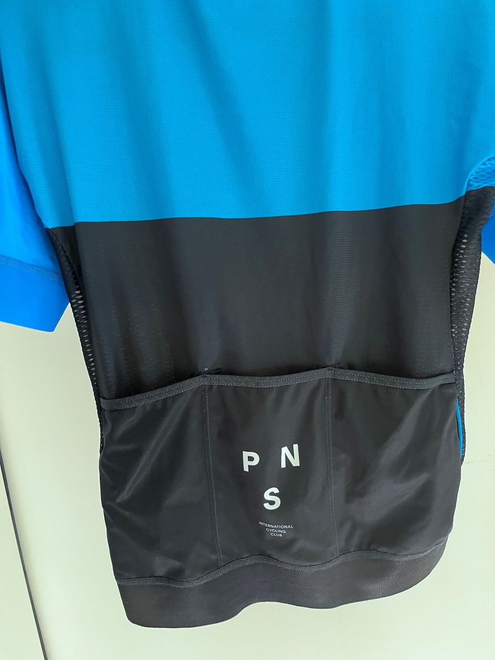 Pas Normal Studios Canottiere & Pantaloni: PNS Pas Normal Studios Solitude Radtrikot Grösse M – Usato da Zürich venduto da fab_r69g 2