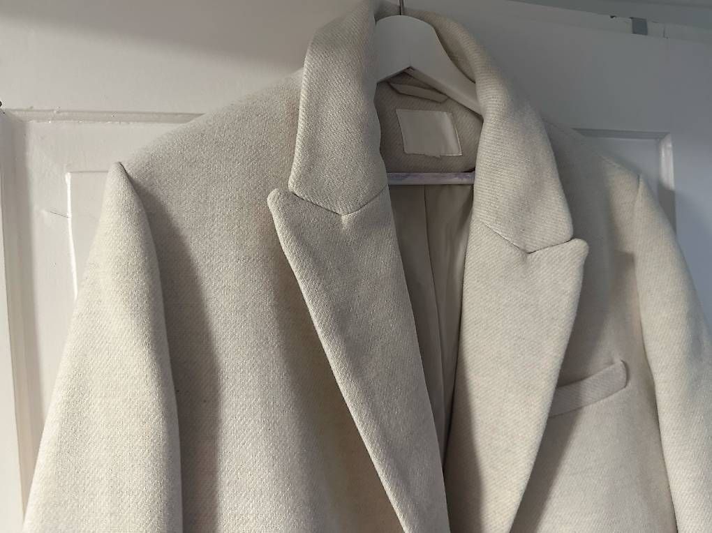 H&M Giacche: NEU! Schöne JACKE. Gr. 42/44 – Nuovo (secondo la descrizione) da Flawil venduto da mar_9chb 2