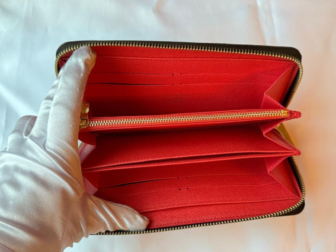 Louis Vuitton Portafogli: Louis Vuitton wallet Damier ébene Evasion – Nuovo (secondo la descrizione) da Oberarth venduto da SSS. 8