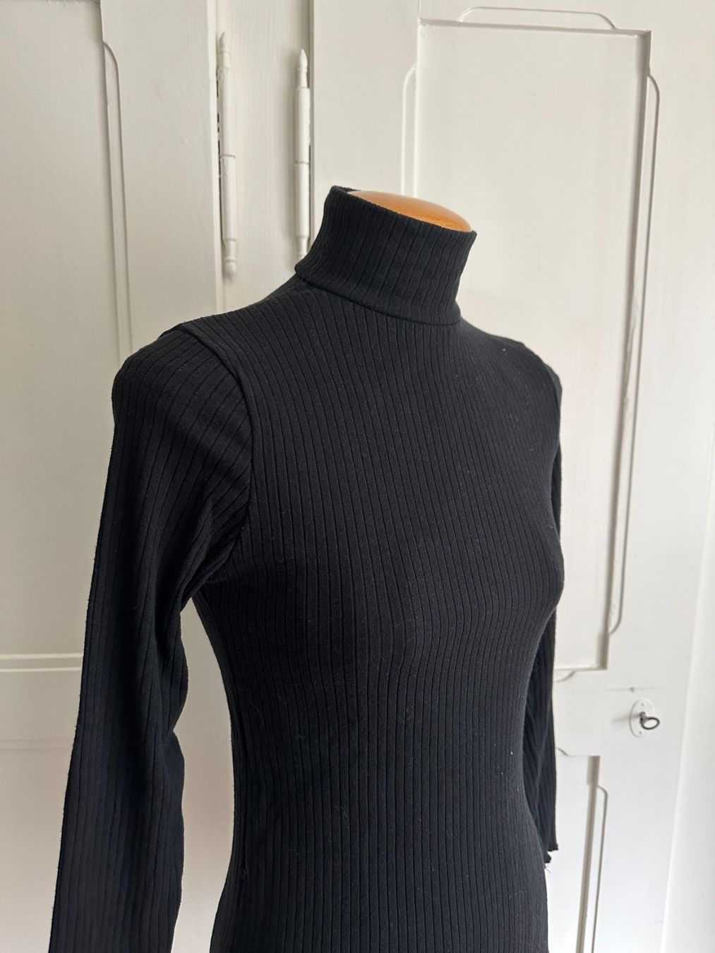 Pulls & Sweat-shirts: Pullover schwarz getreift - S – D'occasion à Zürich par Diazaio 1