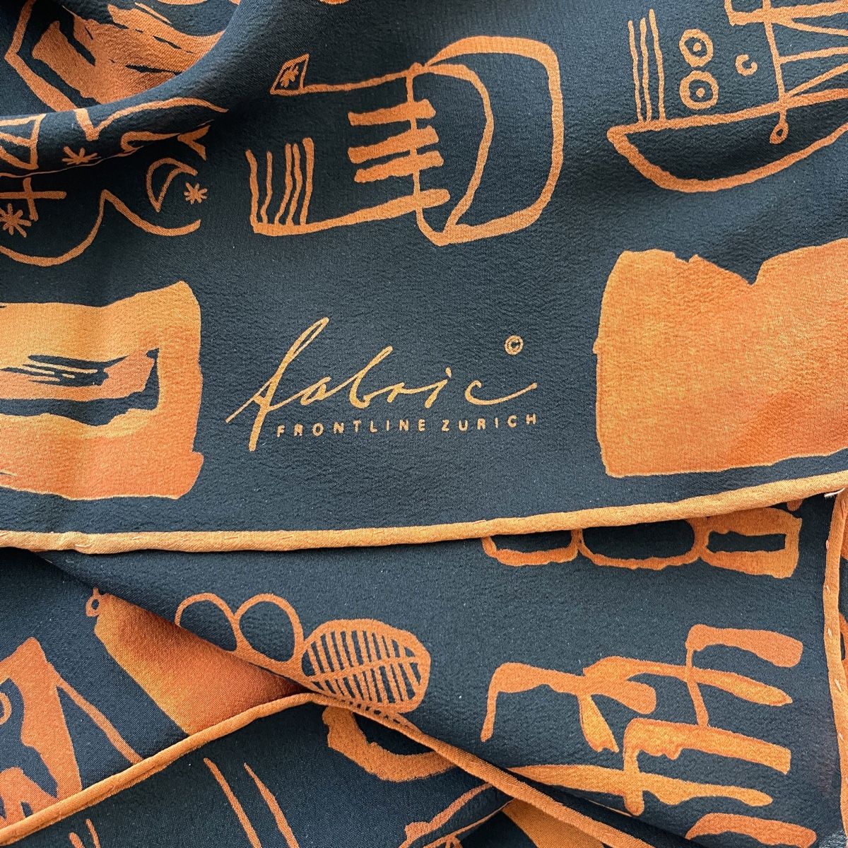 Fabric Frontline Foulard & Sciarpe: FABRIC FRONTLINE New Silk Scarf – Nuovo (secondo la descrizione) da Emmen venduto da Avviivva_Com2023 3