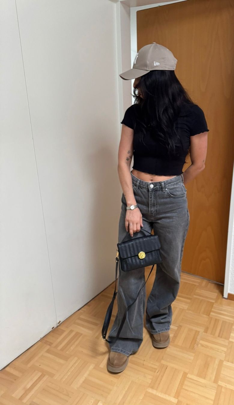 Maison Mollerus Borse da donna: Mollerus SIGNAU Tasche schwarz – Usato da Biel/Bienne venduto da joy108 4